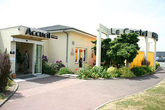 Brit Hotel Rennes Le Castel Екстер'єр фото